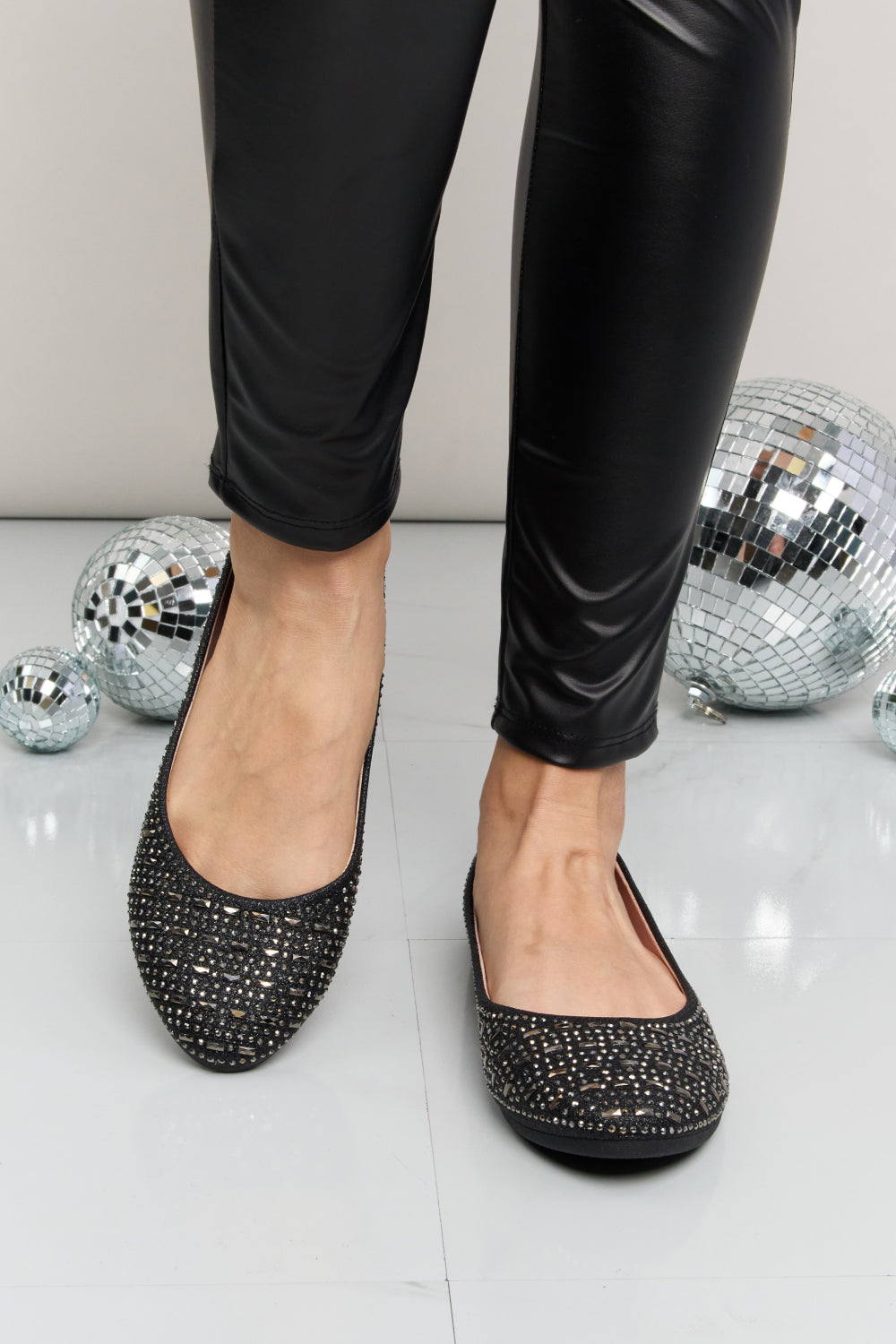 Forever Link Rhinestone Pointed Toe Flats